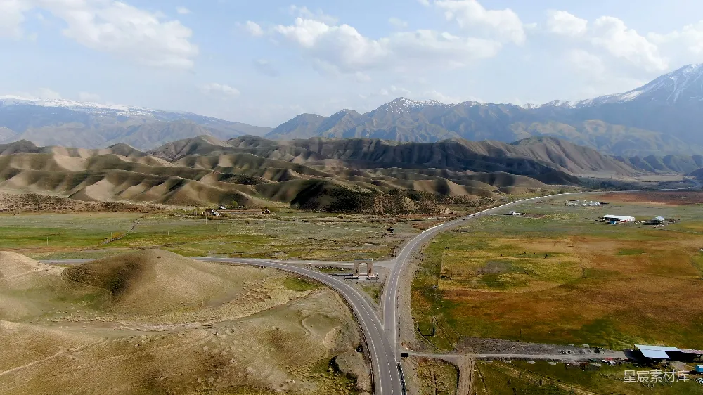 高清摄影 山间道路上空俯视的景象