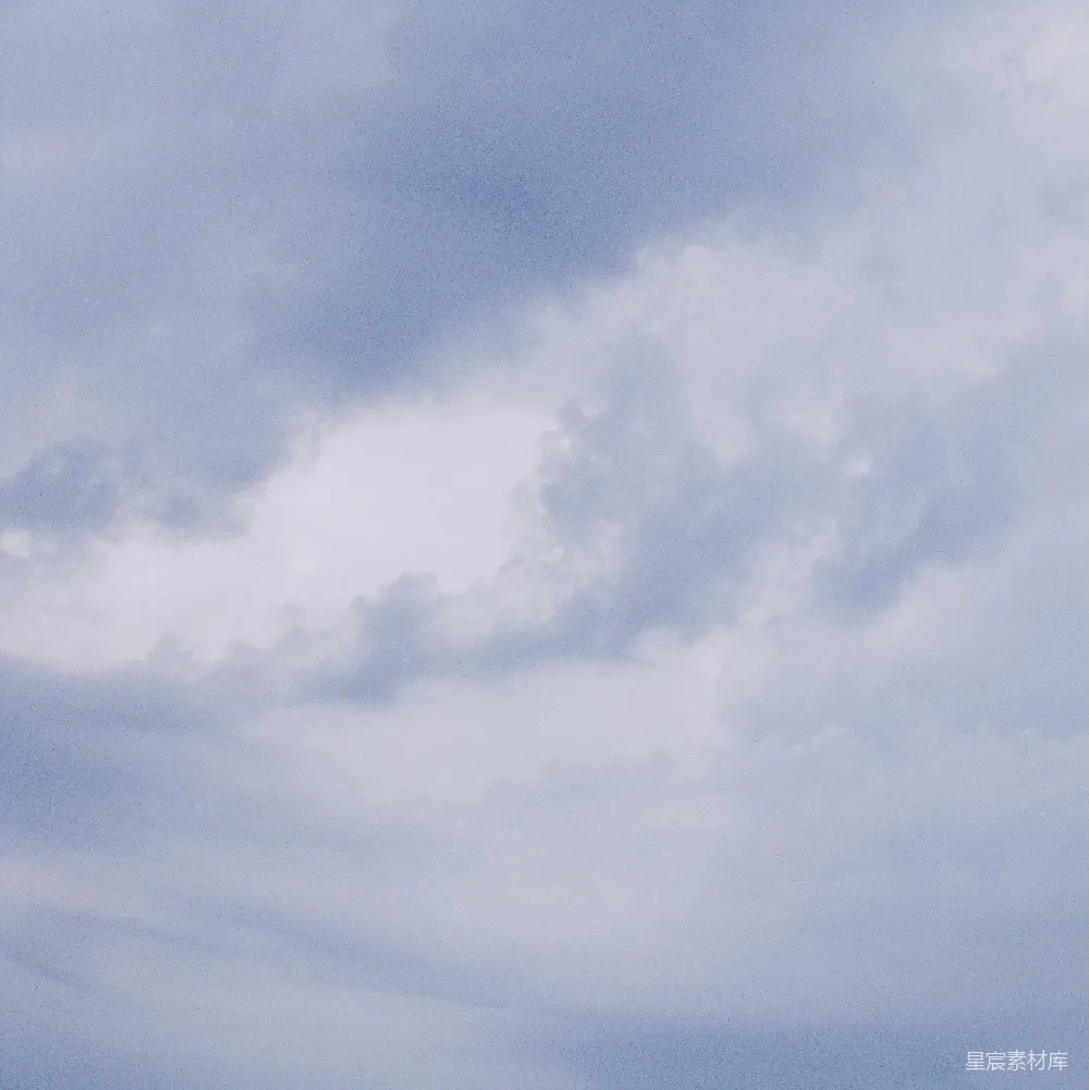 高清摄影 淡灰色的云填充了天空