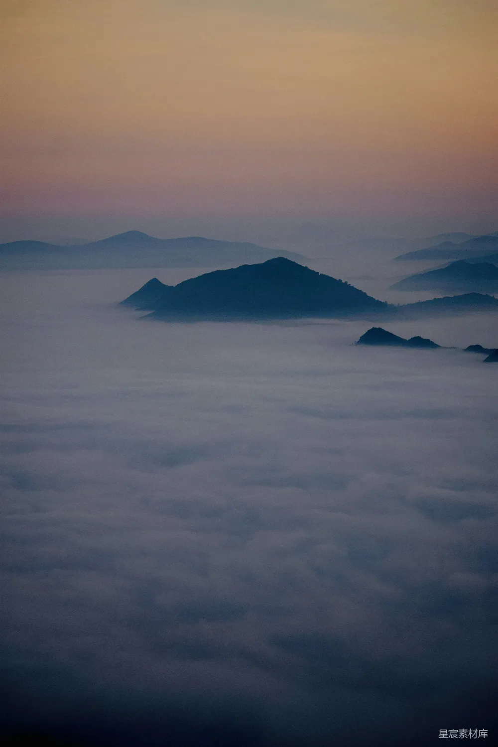 高清摄影 远处一些山的风景