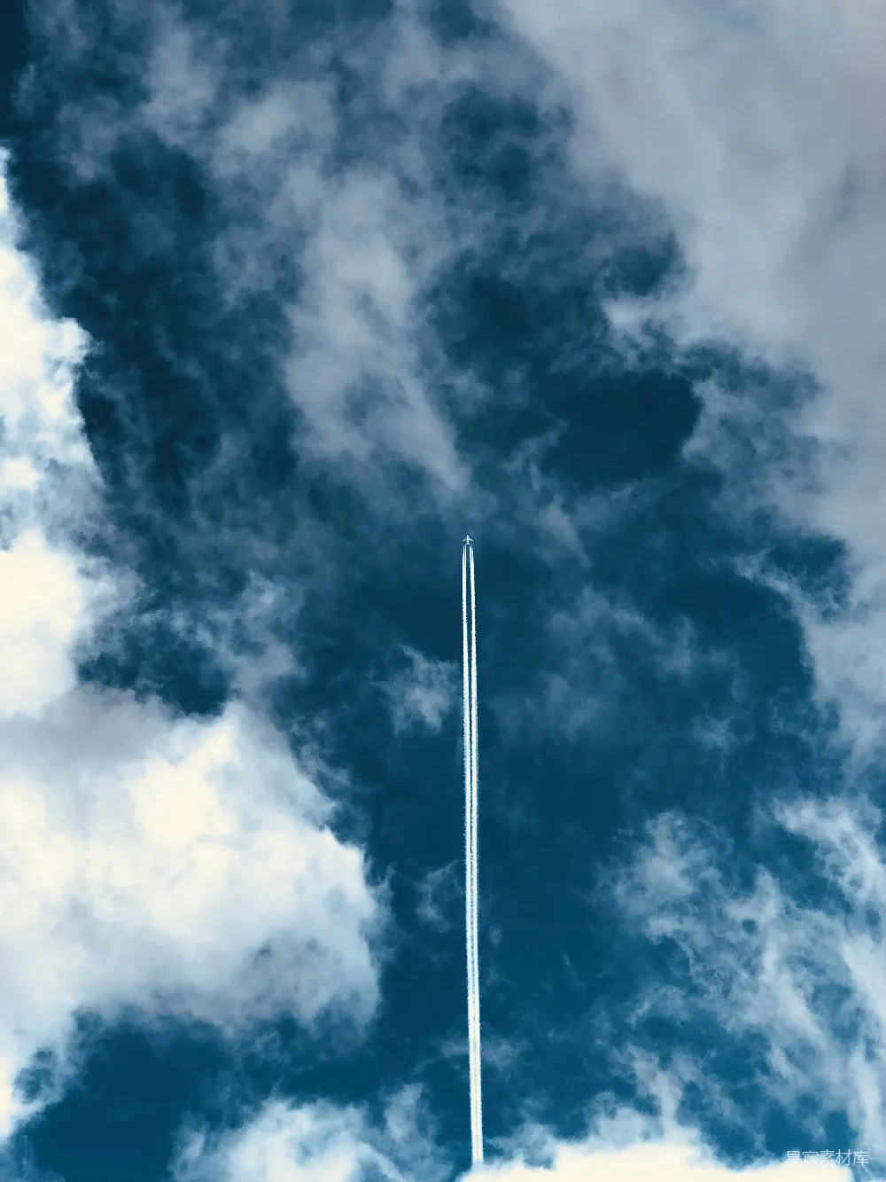 高清摄影 空中飞翔的白色飞机
