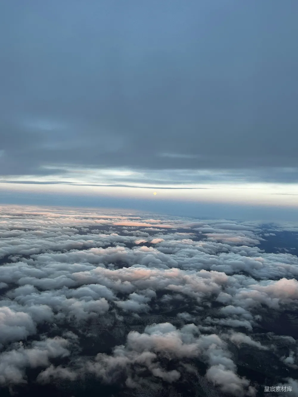 高清摄影 飞机上看天空和云朵的景象