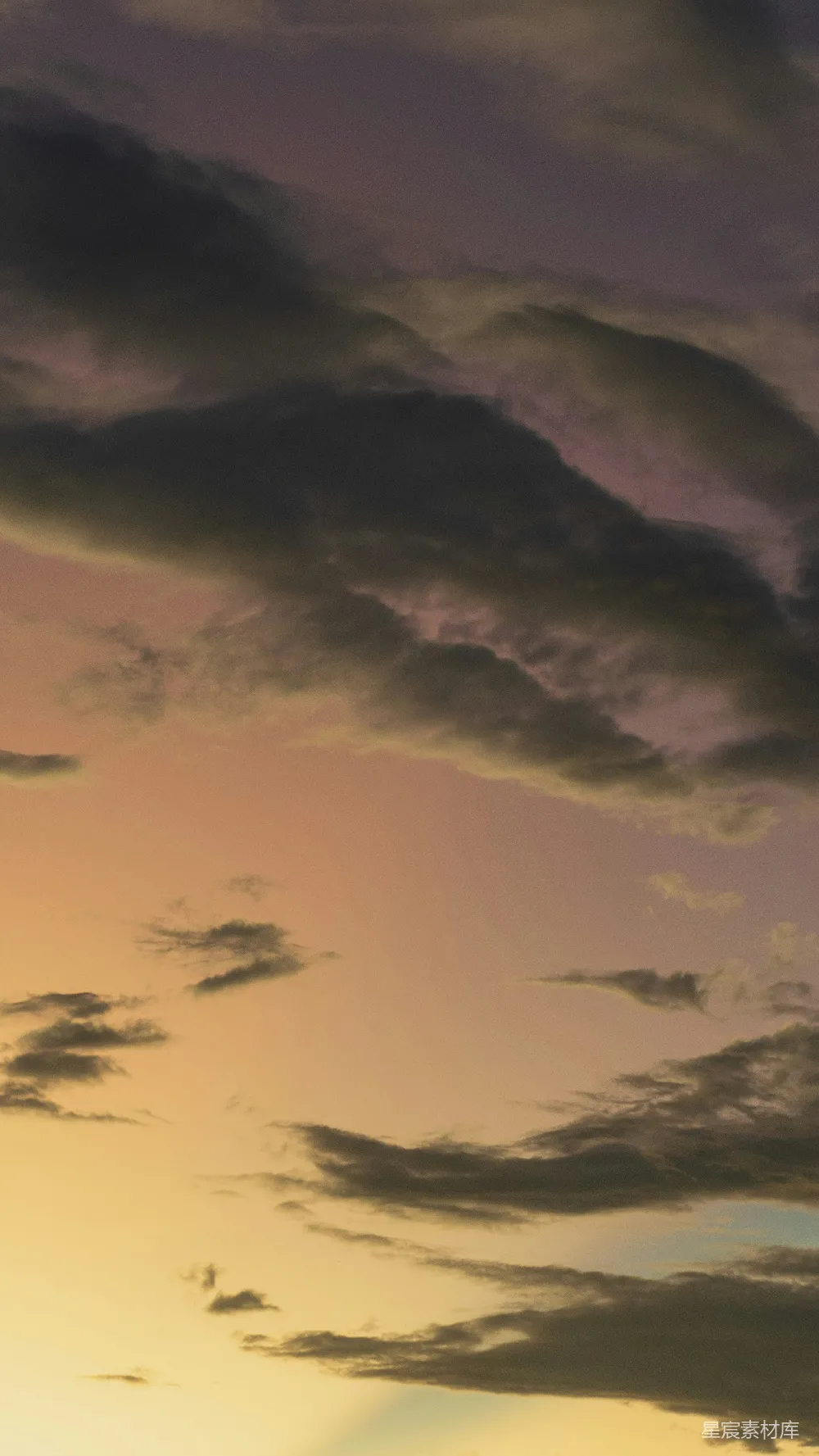 高清摄影 夕阳下的云彩