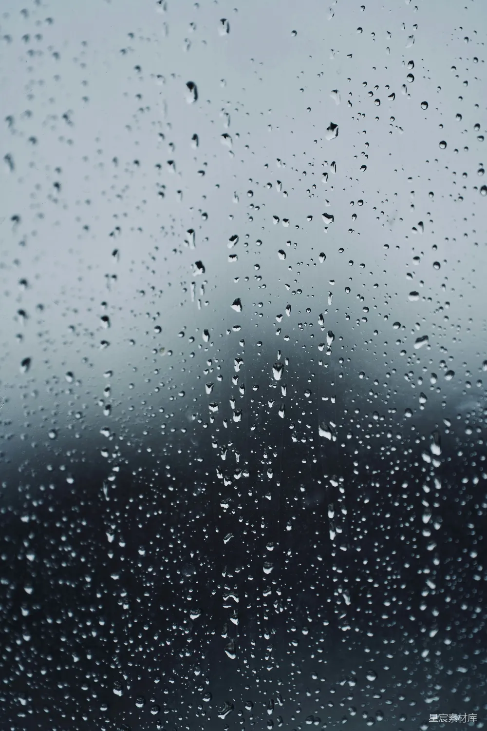 高清摄影 窗户上的雨滴