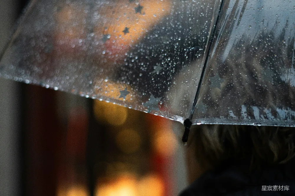高清摄影 收起雨伞