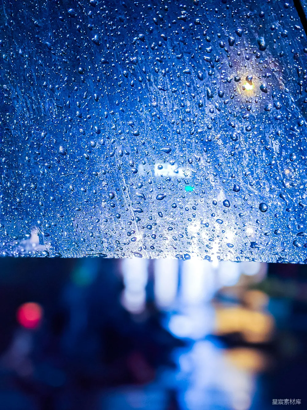 高清摄影 一幅模糊的蓝色天空图像