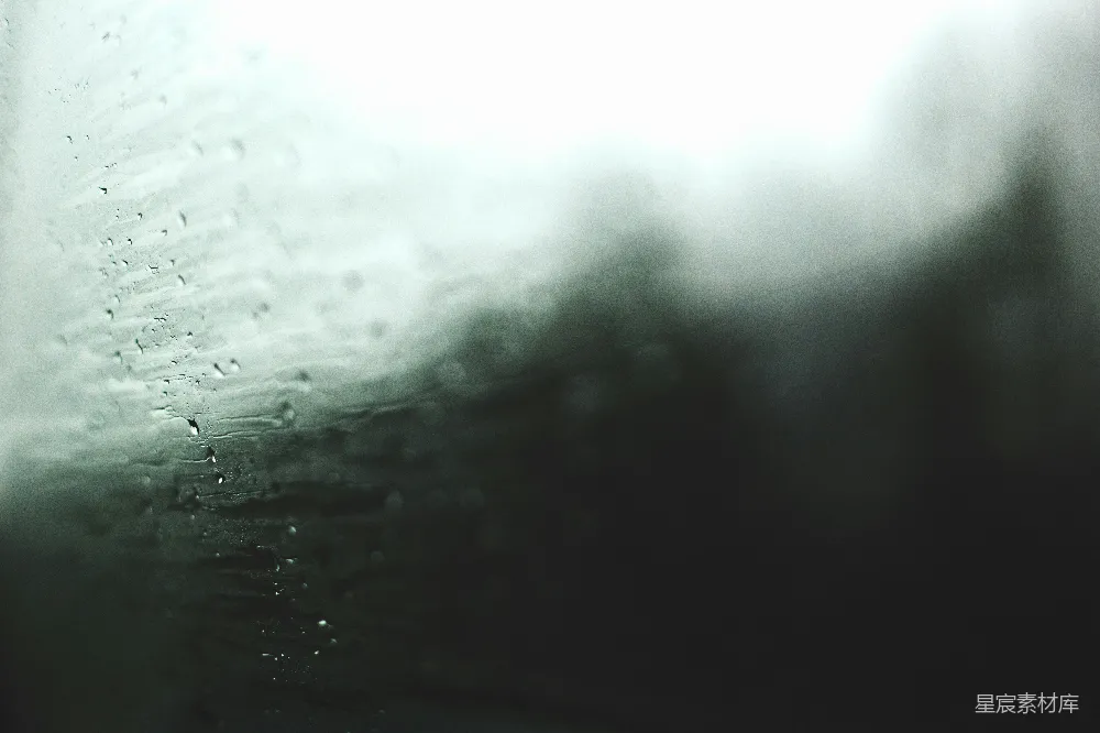 高清摄影 窗户上挂着雨滴