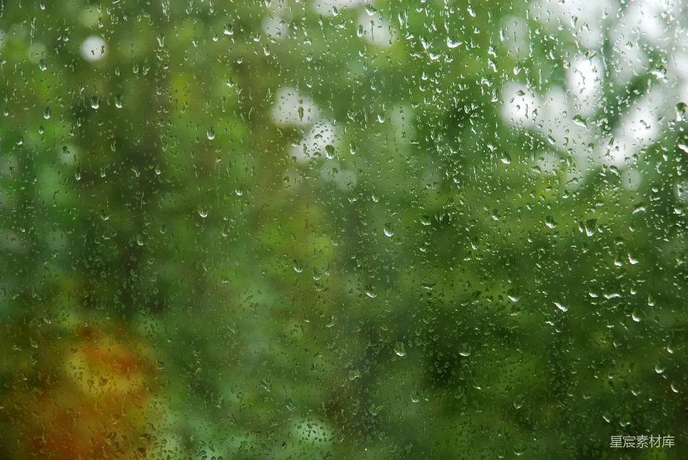 高清摄影 窗上有雨滴