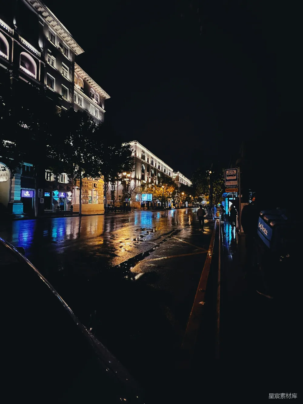 高清摄影 夜晚雨中的城市街道