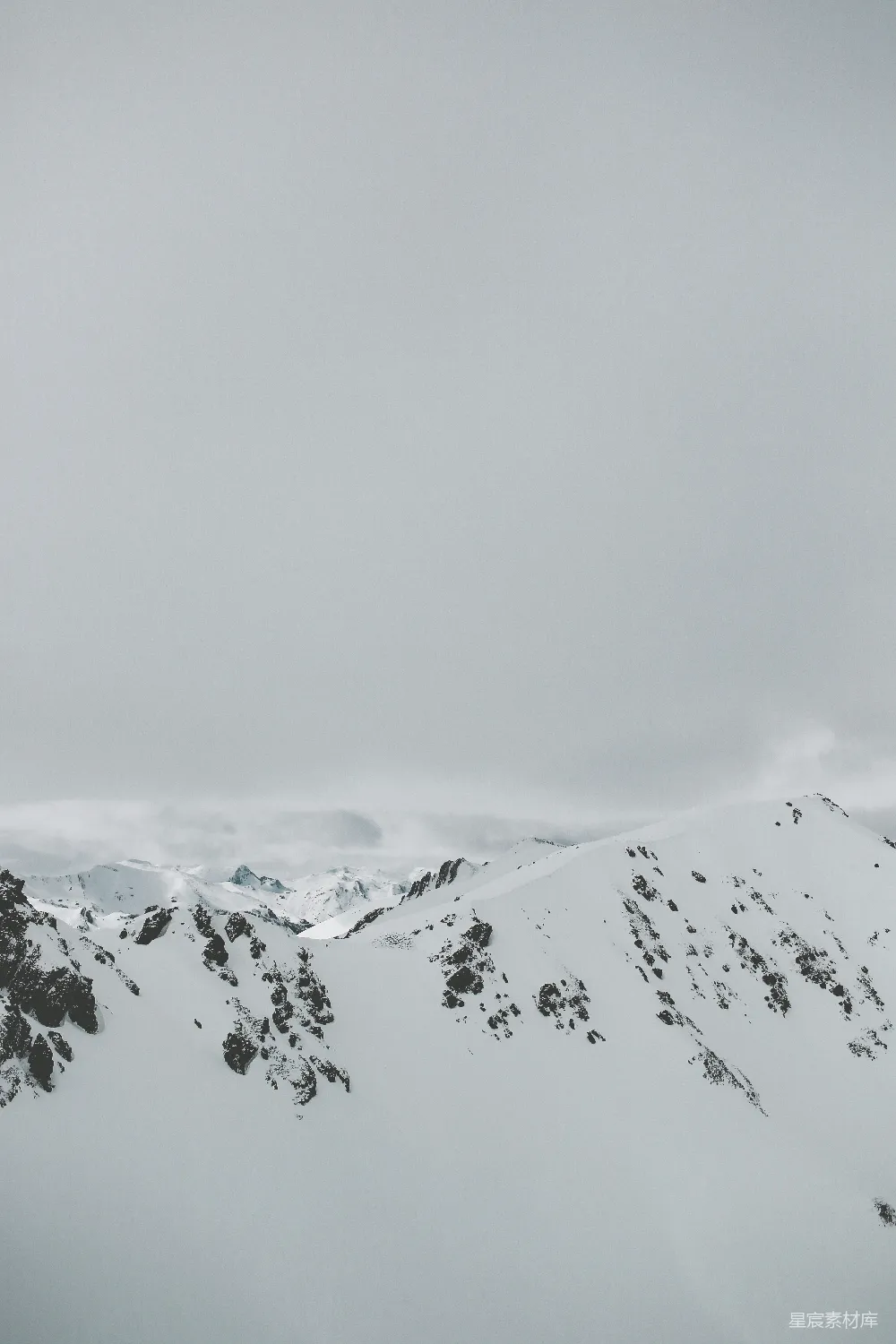 高清摄影 雪覆盖的山峰 aerial摄影