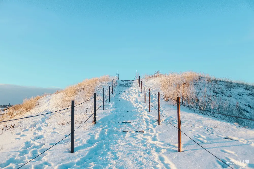 高清摄影 覆盖着白雪的土地