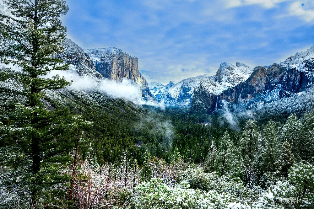 高清摄影 一片覆盖着白雪的山峦景象