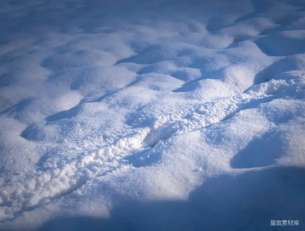高清摄影 蓝天下的白雪