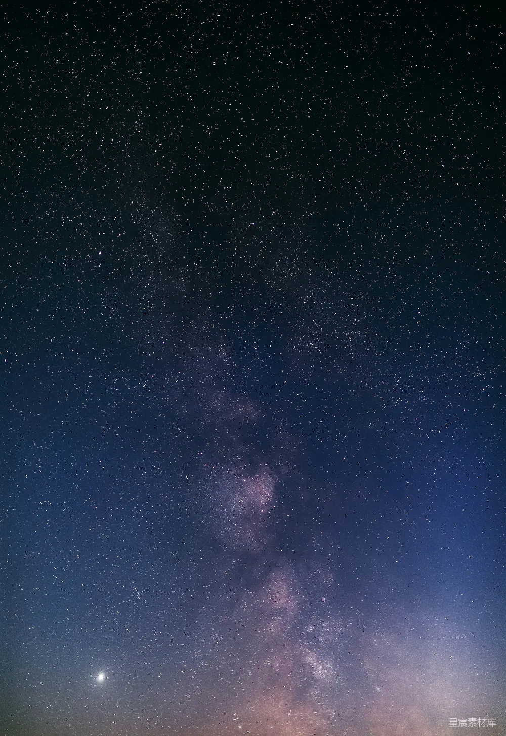 高清摄影 夜空中闪烁的蓝天
