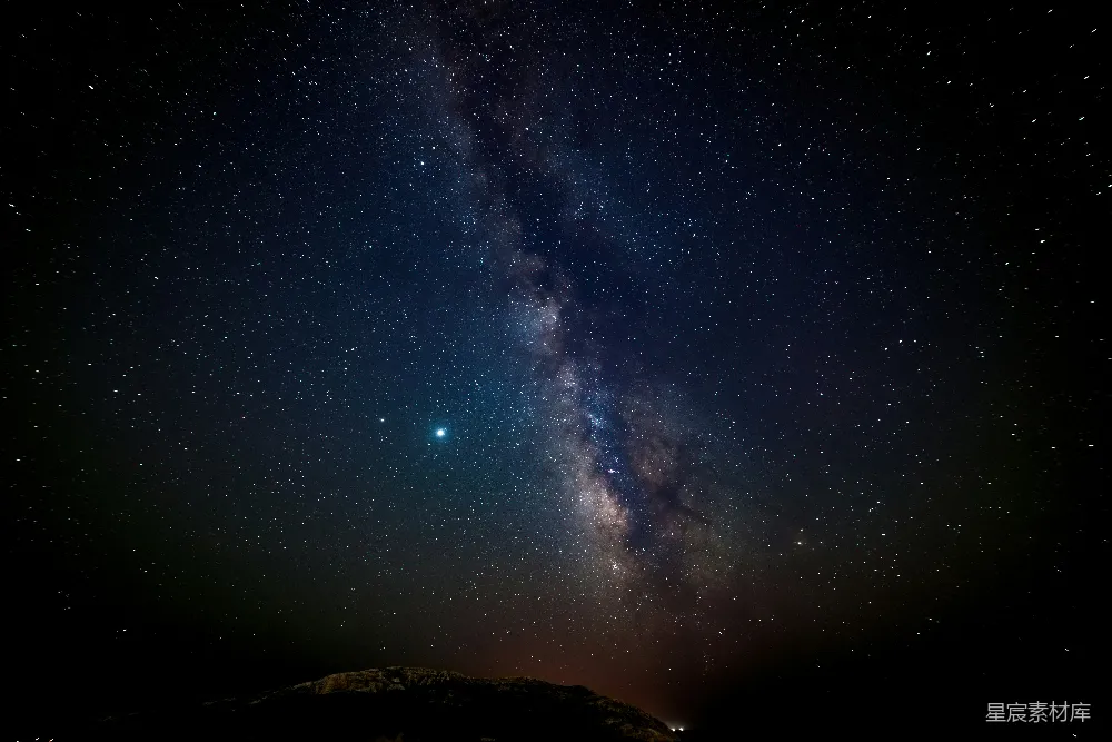 高清摄影 夜空中的星星和银河