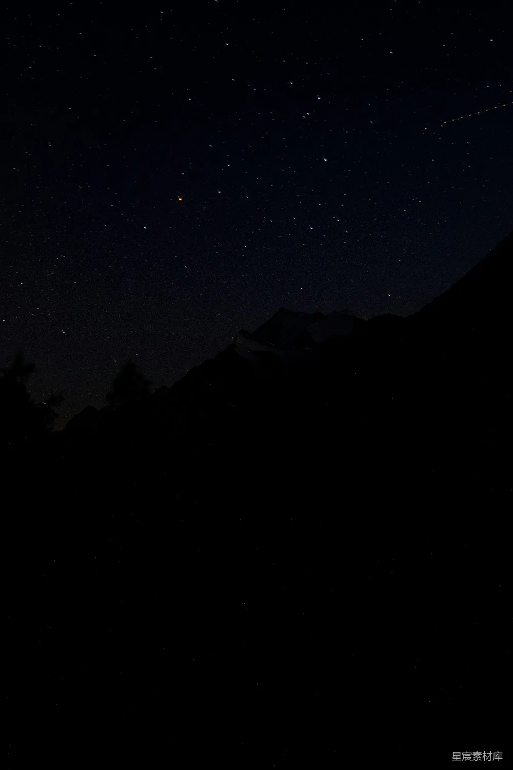 高清摄影 星空下的山影夜景