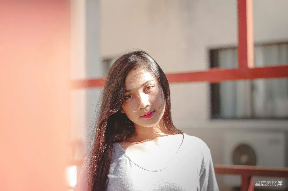 高清摄影 女人才笑了