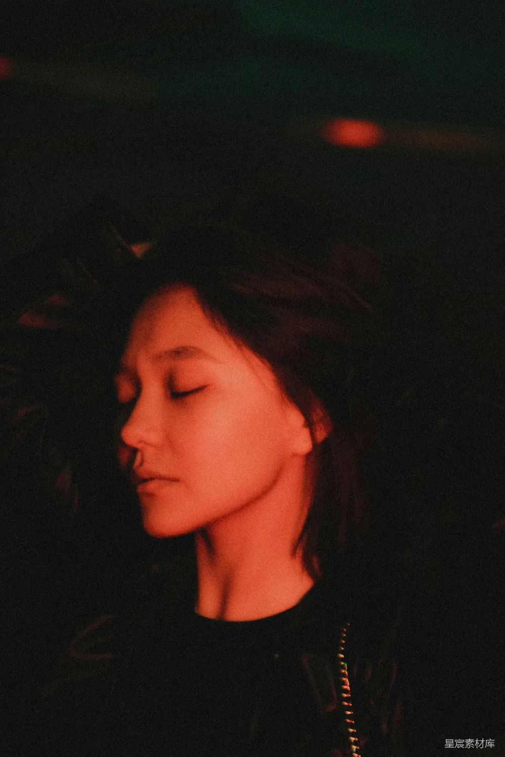 高清摄影 女人合上双眼