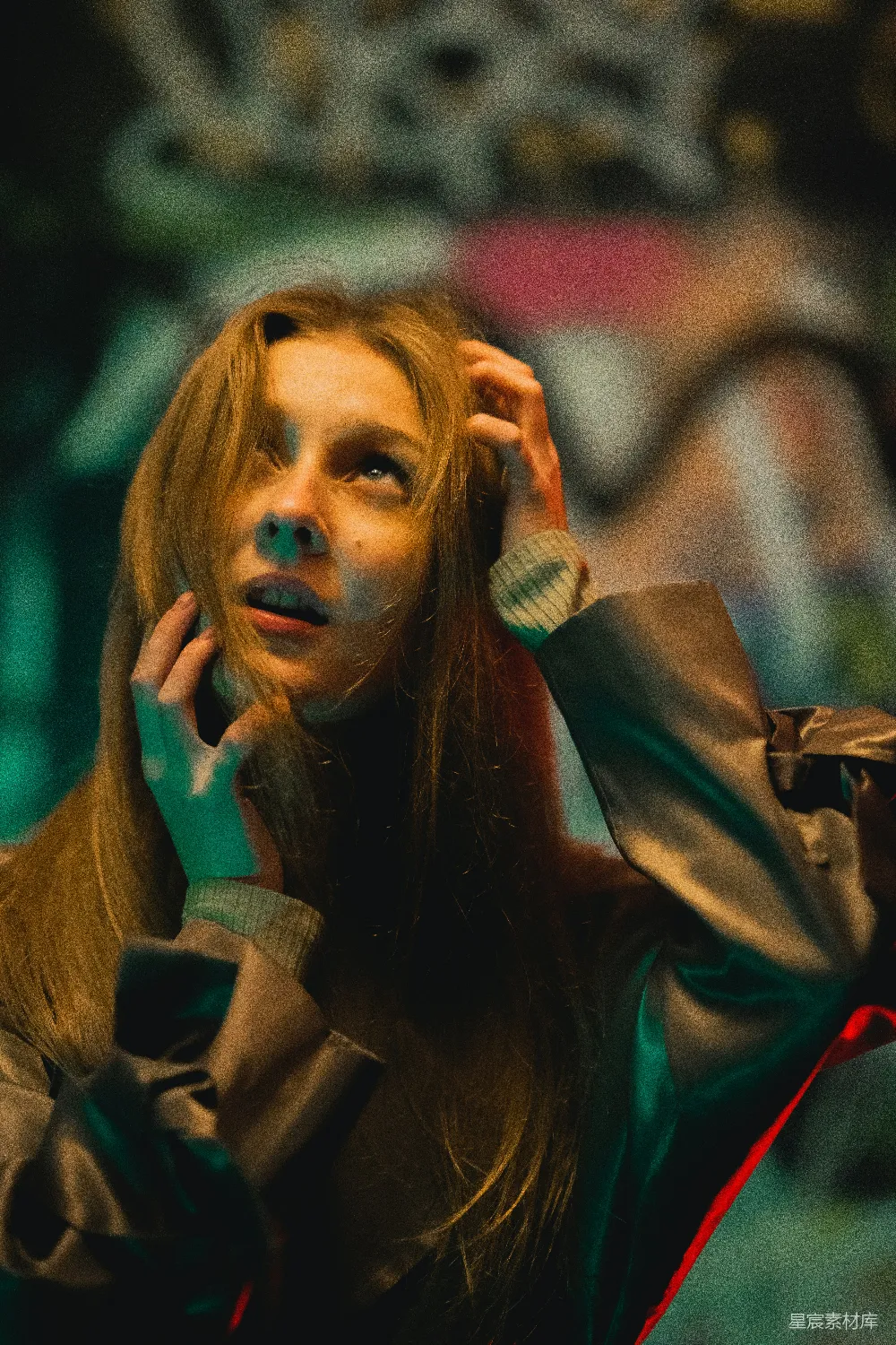 高清摄影 一个画着脸妆的人