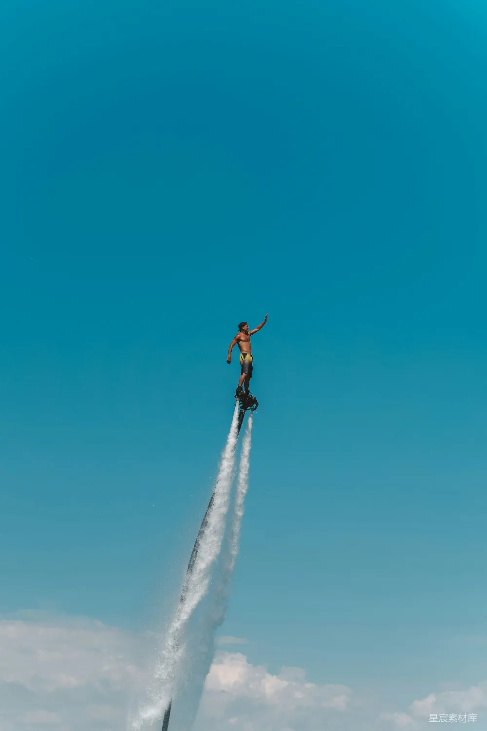 高清摄影 空中的激流勇进者