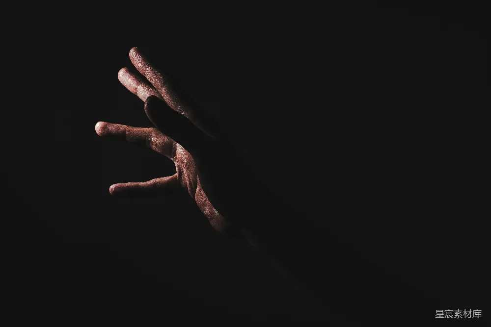 高清摄影 右手黑背景的人们