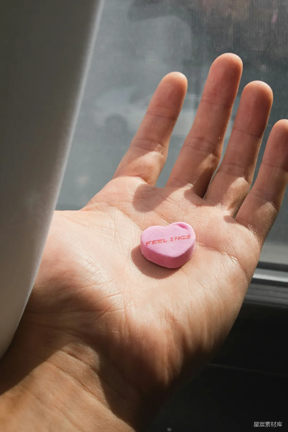 高清摄影 手持平板的人