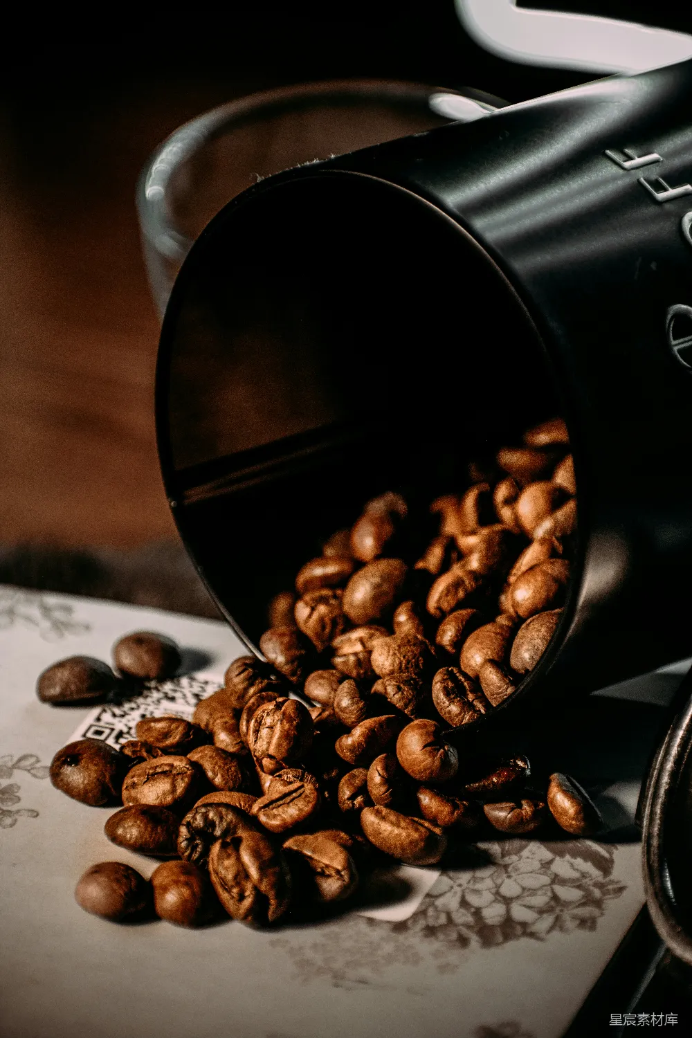 高清摄影 玻璃杯中的咖啡豆