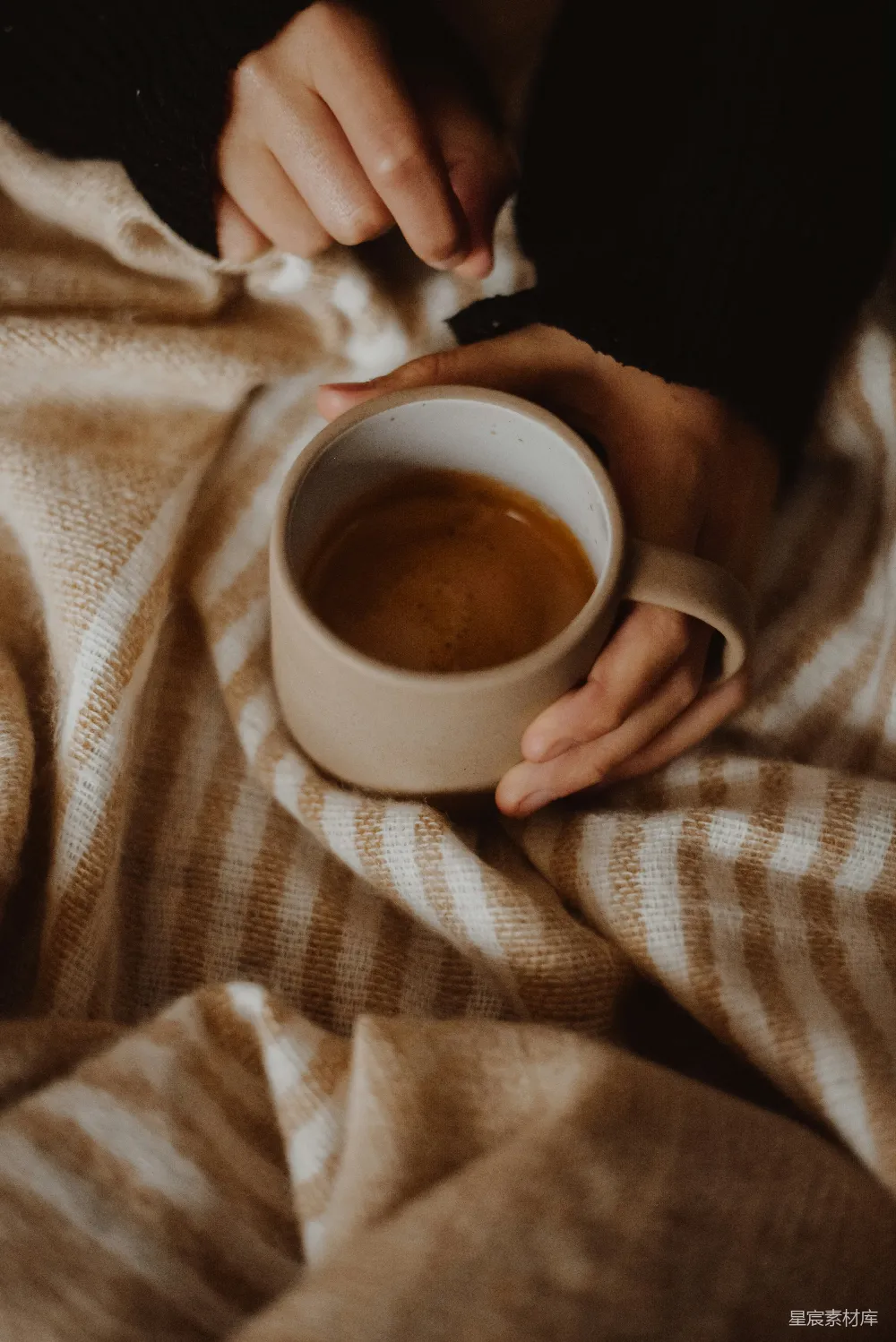 高清摄影 棕色 mug 中的咖啡