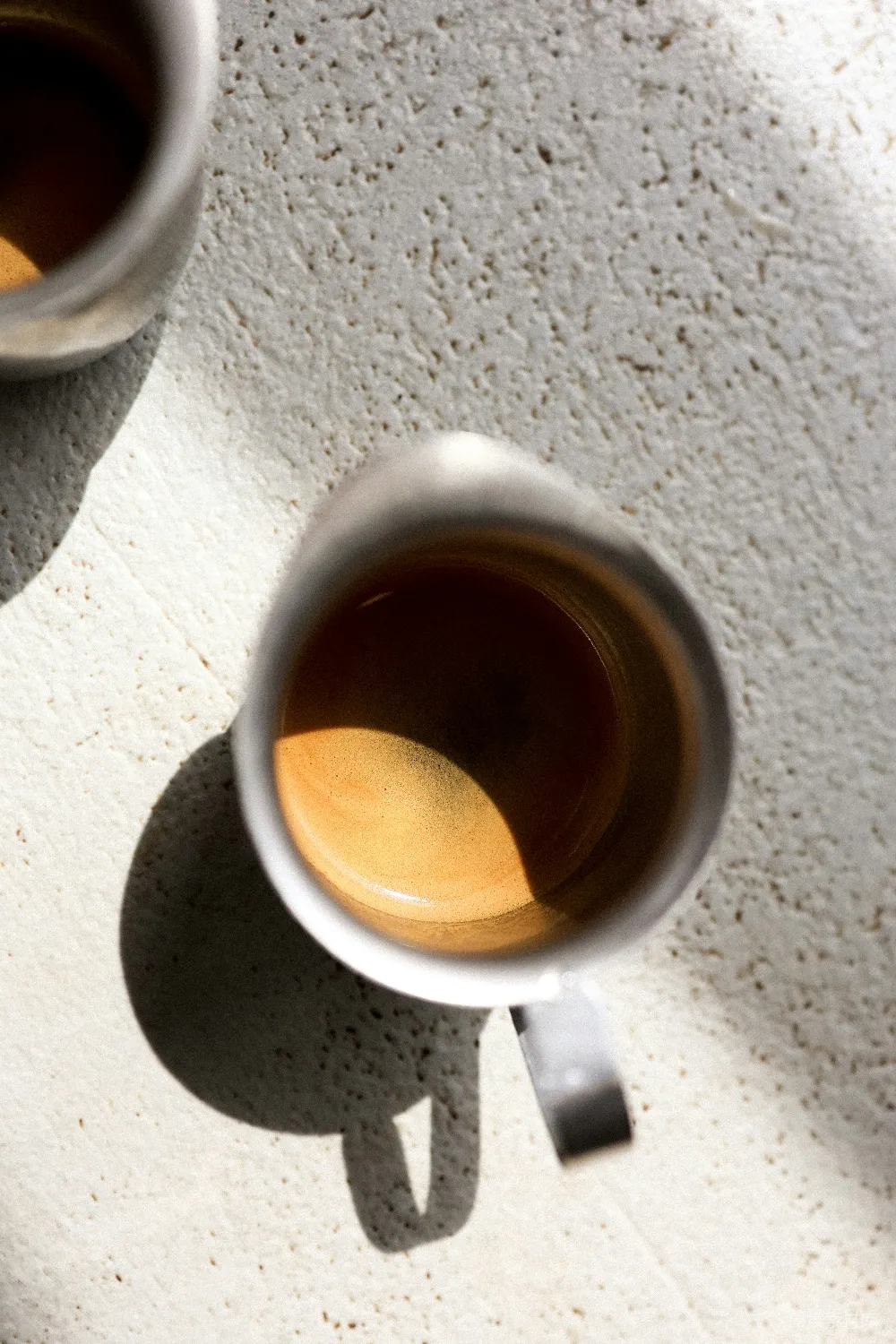 高清摄影 两杯带有Crema的金属咖啡杯