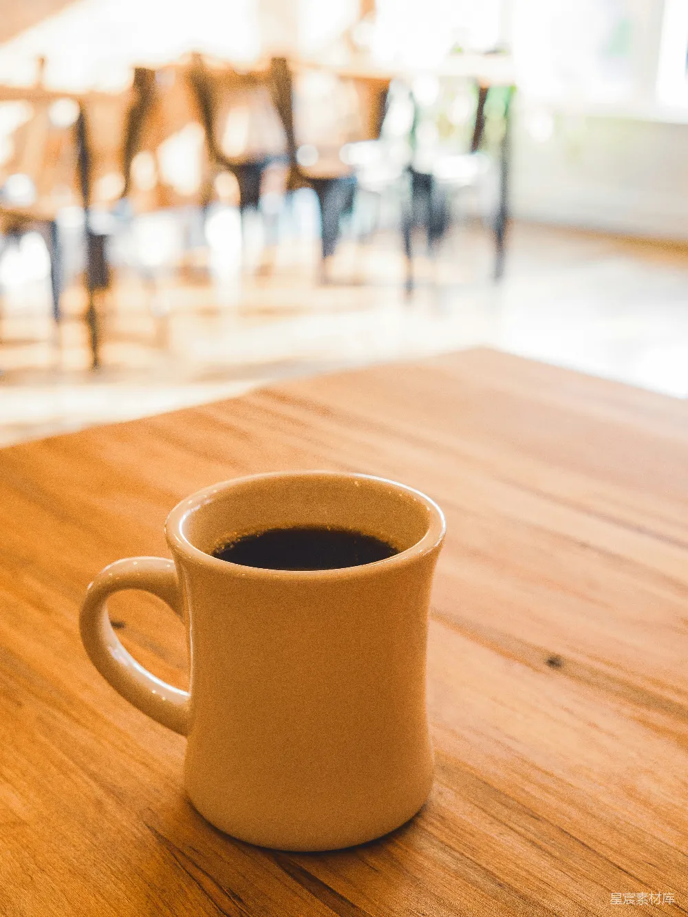 高清摄影 桌子上的咖啡一杯