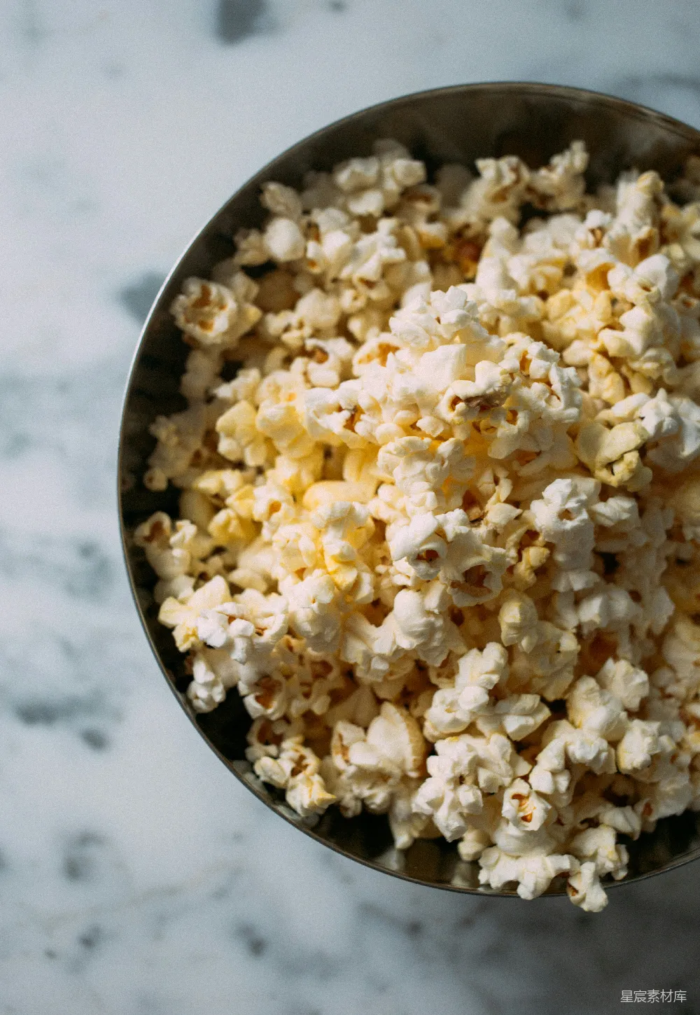 高清摄影  爆米花 kernels 的照片