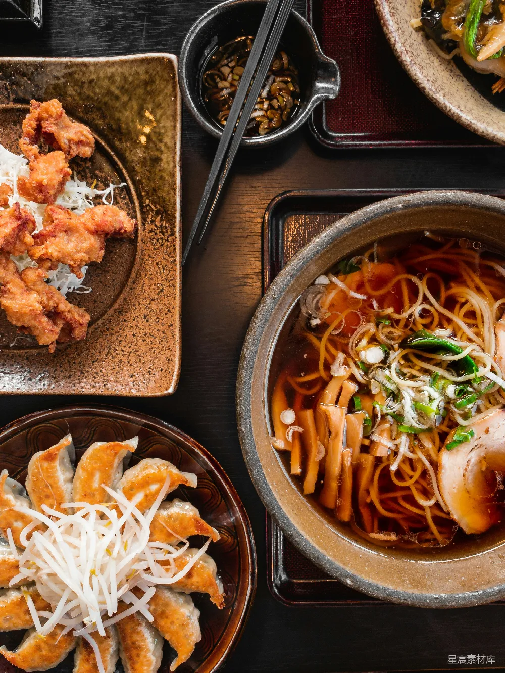 高清摄影 不锈钢碗里的意大利面 dish