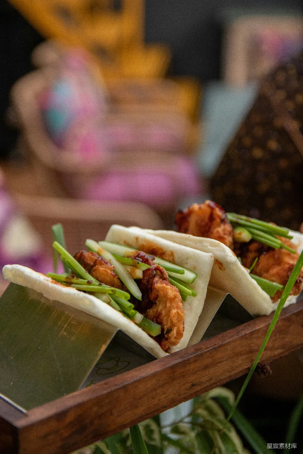 高清摄影 餐桌上一个盘子的特写