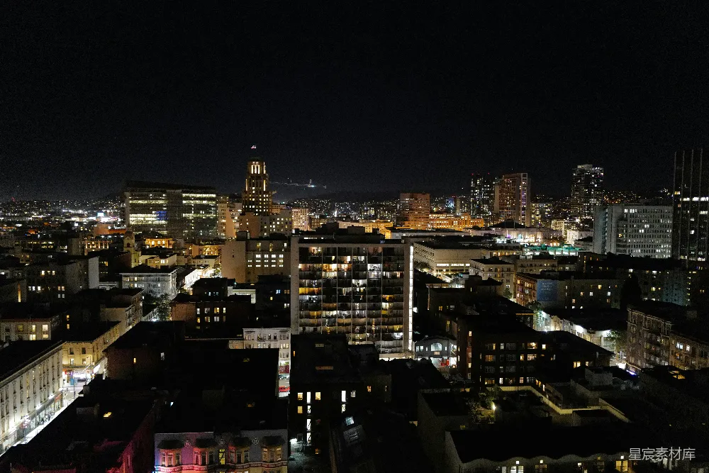 高清摄影  高楼大厦的城市在夜间