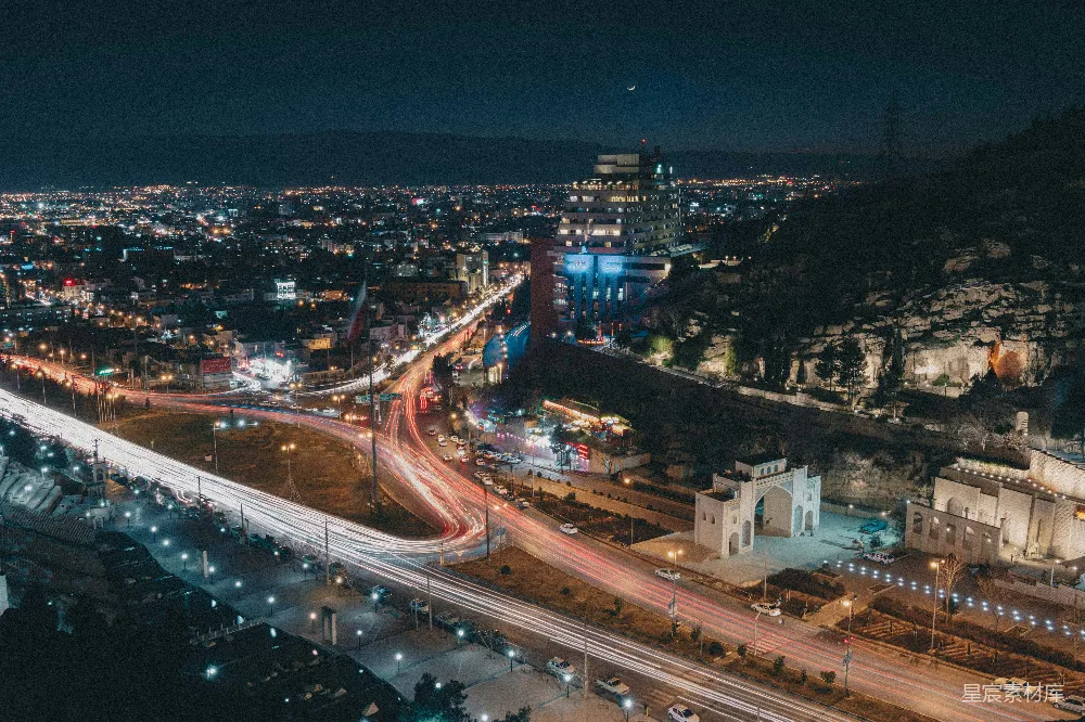 高清摄影  夜晚灯火辉煌的高楼大厦城市