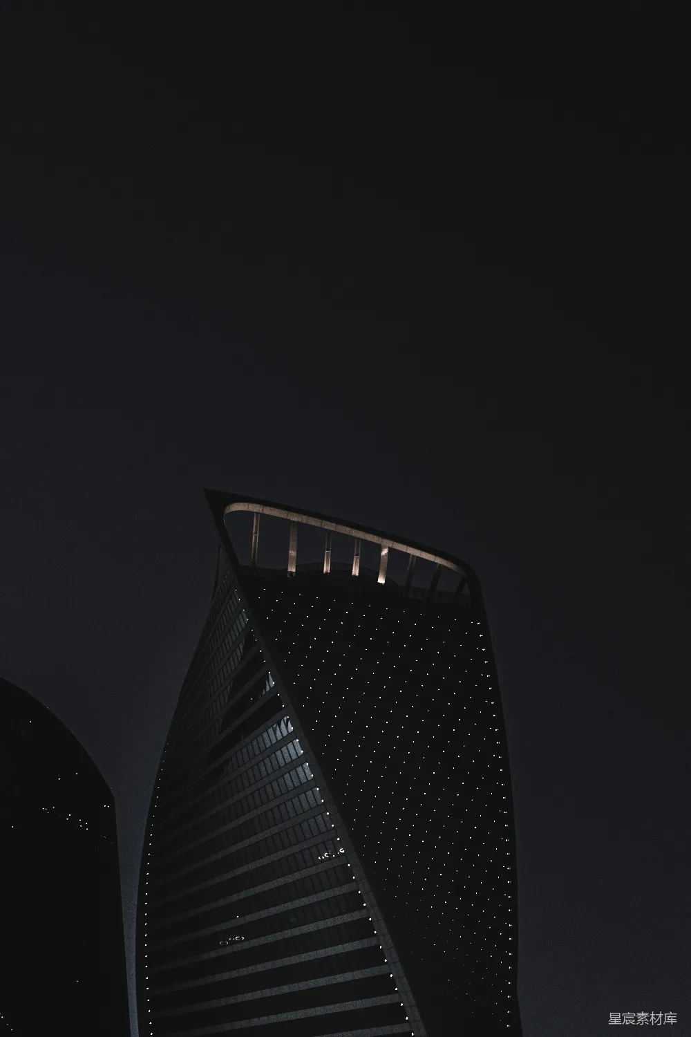 高清摄影 壁纸 夜晚的黑色高层建筑