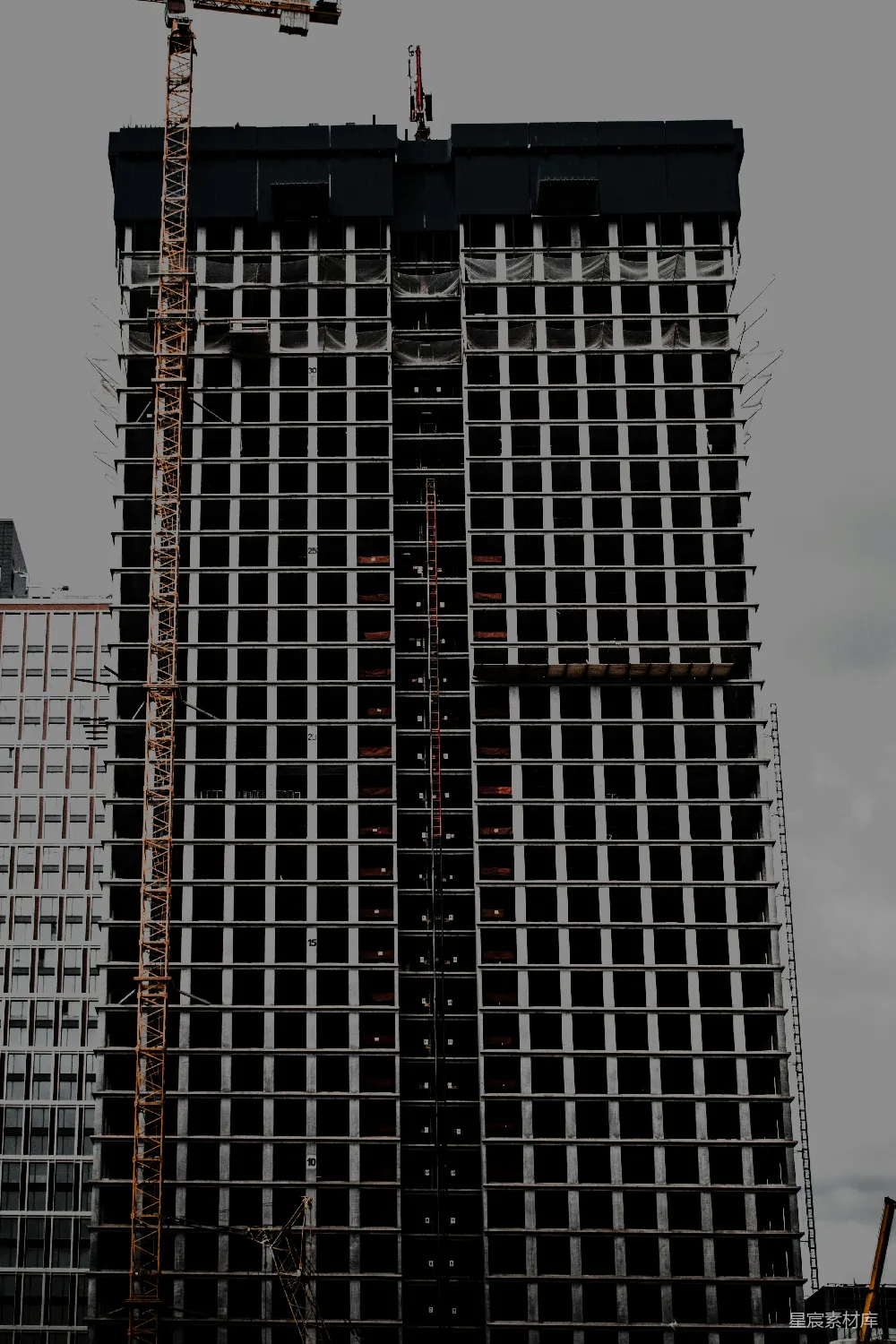 高清摄影 壁纸 黑白相间的混凝土建筑