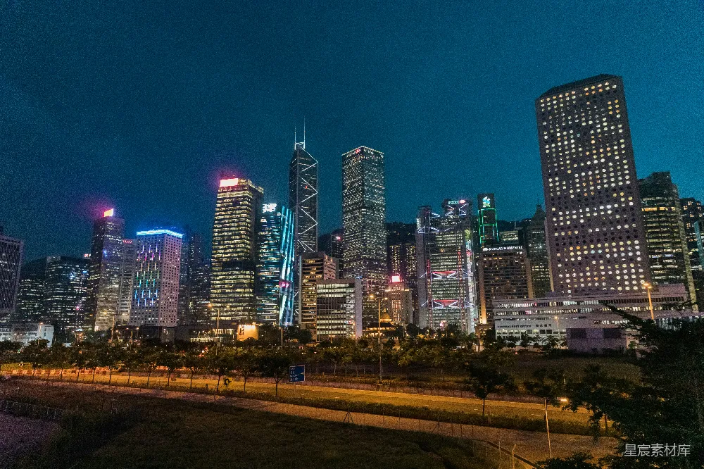 高清摄影  夜景中的城市天际线