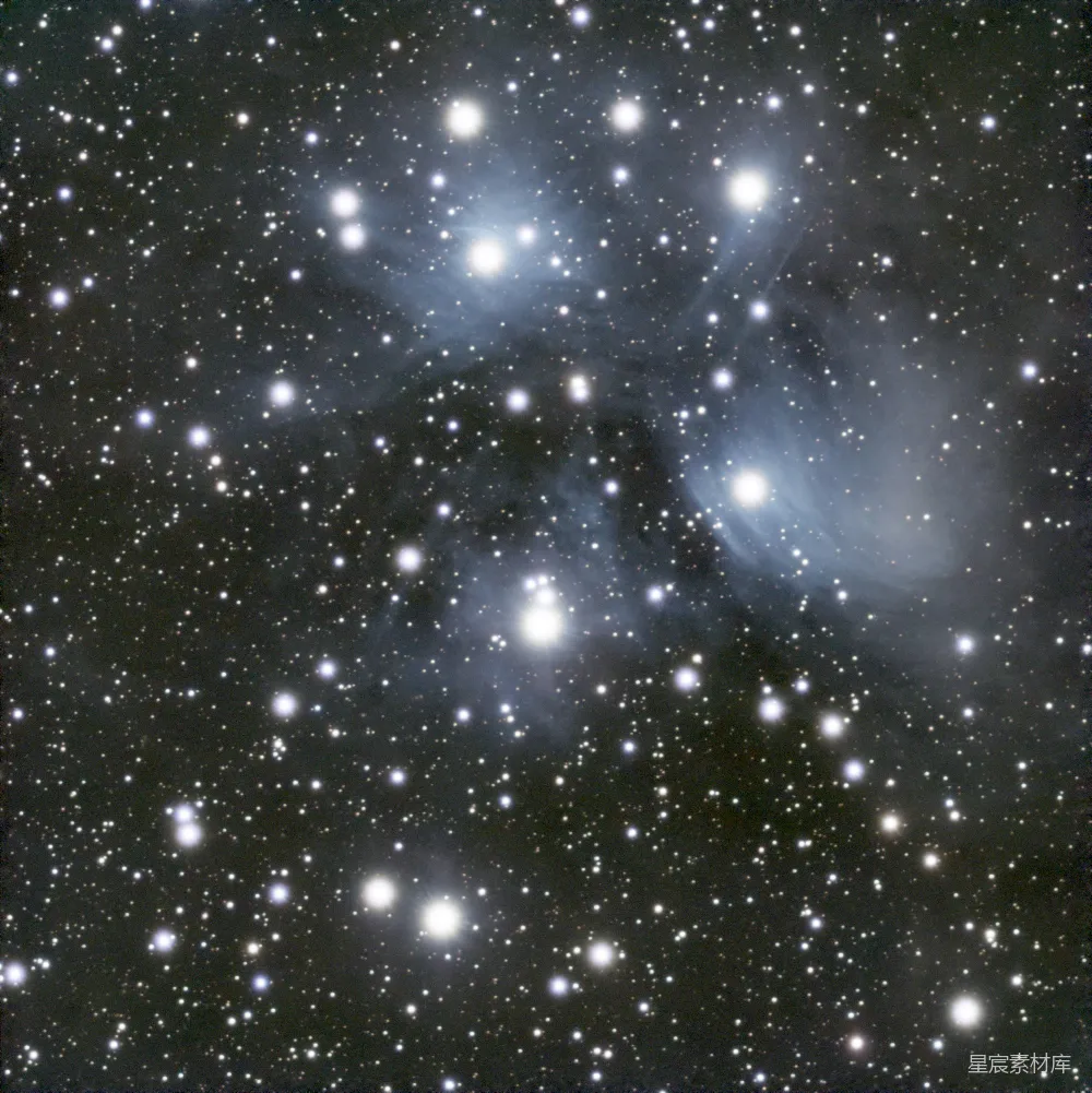 深空中一颗闪烁着亮光星 Cluster 带有发光的星际云。