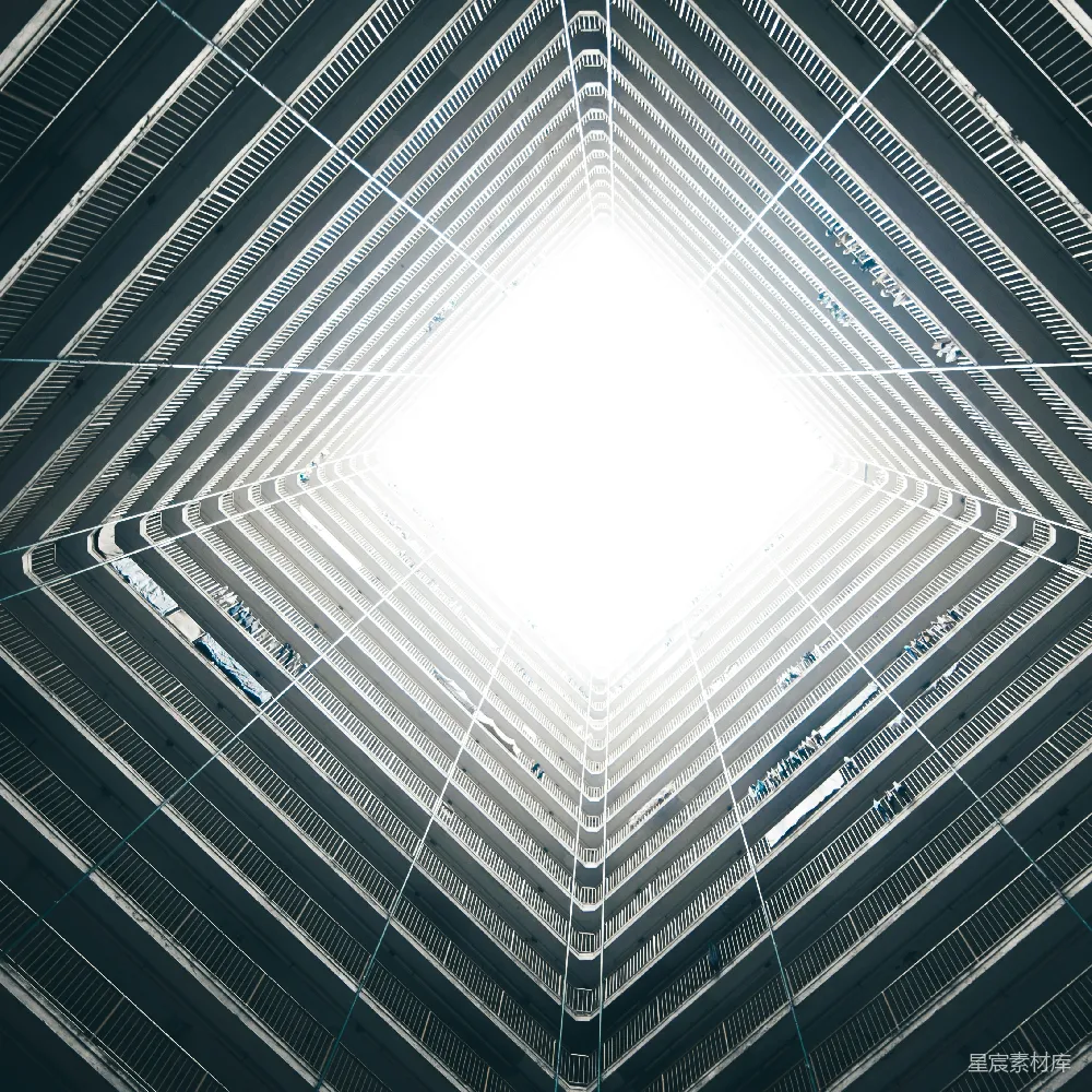 高清摄影  一栋建筑中央的白色方块