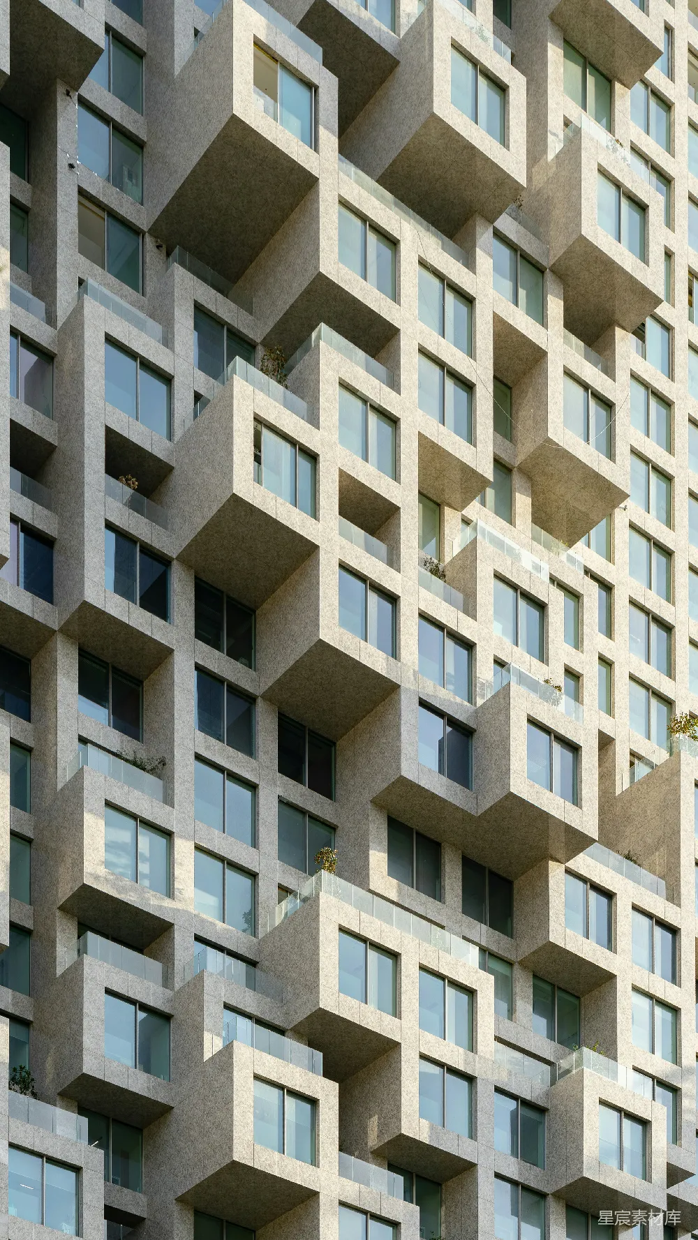 高清摄影  现代化建筑，拥有独特的几何外墙和阳台。