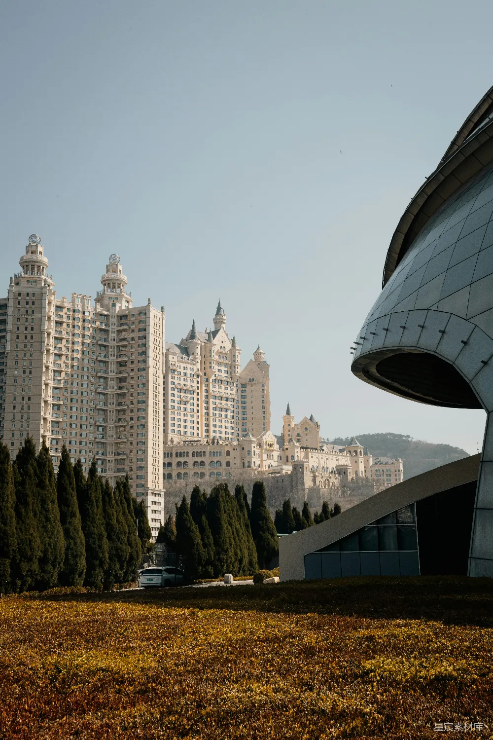 高清摄影  现代建筑与背景中的华丽建筑