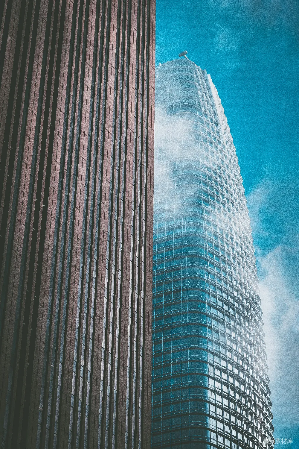 白天的高层建筑