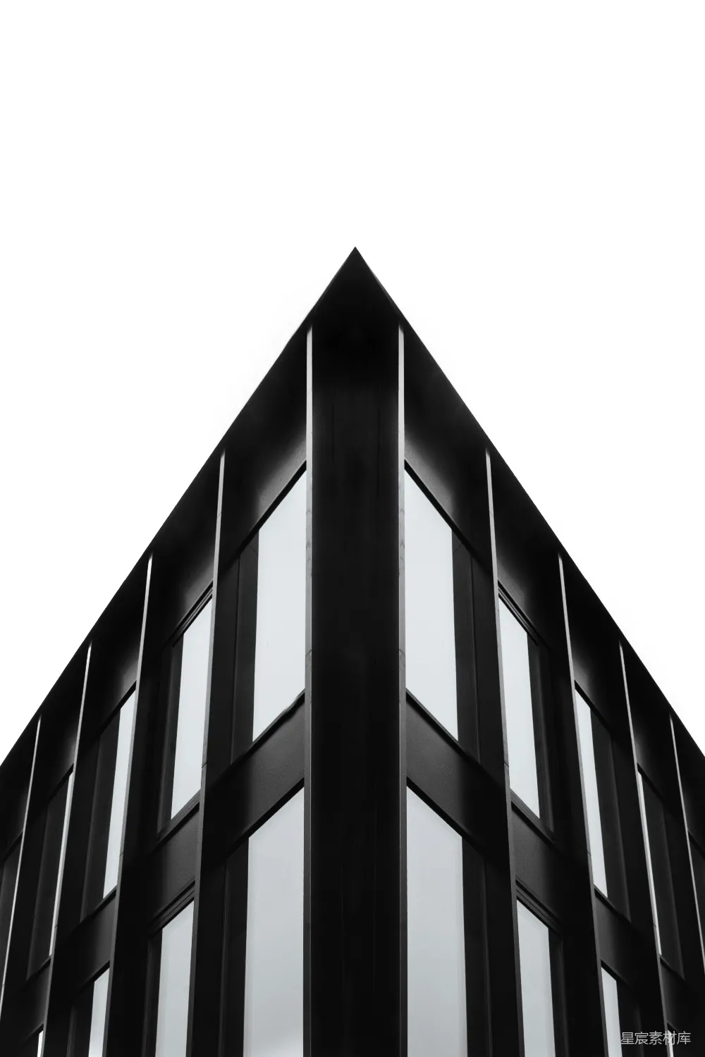 高清摄影  一张黑白照片，展示了一栋建筑物。