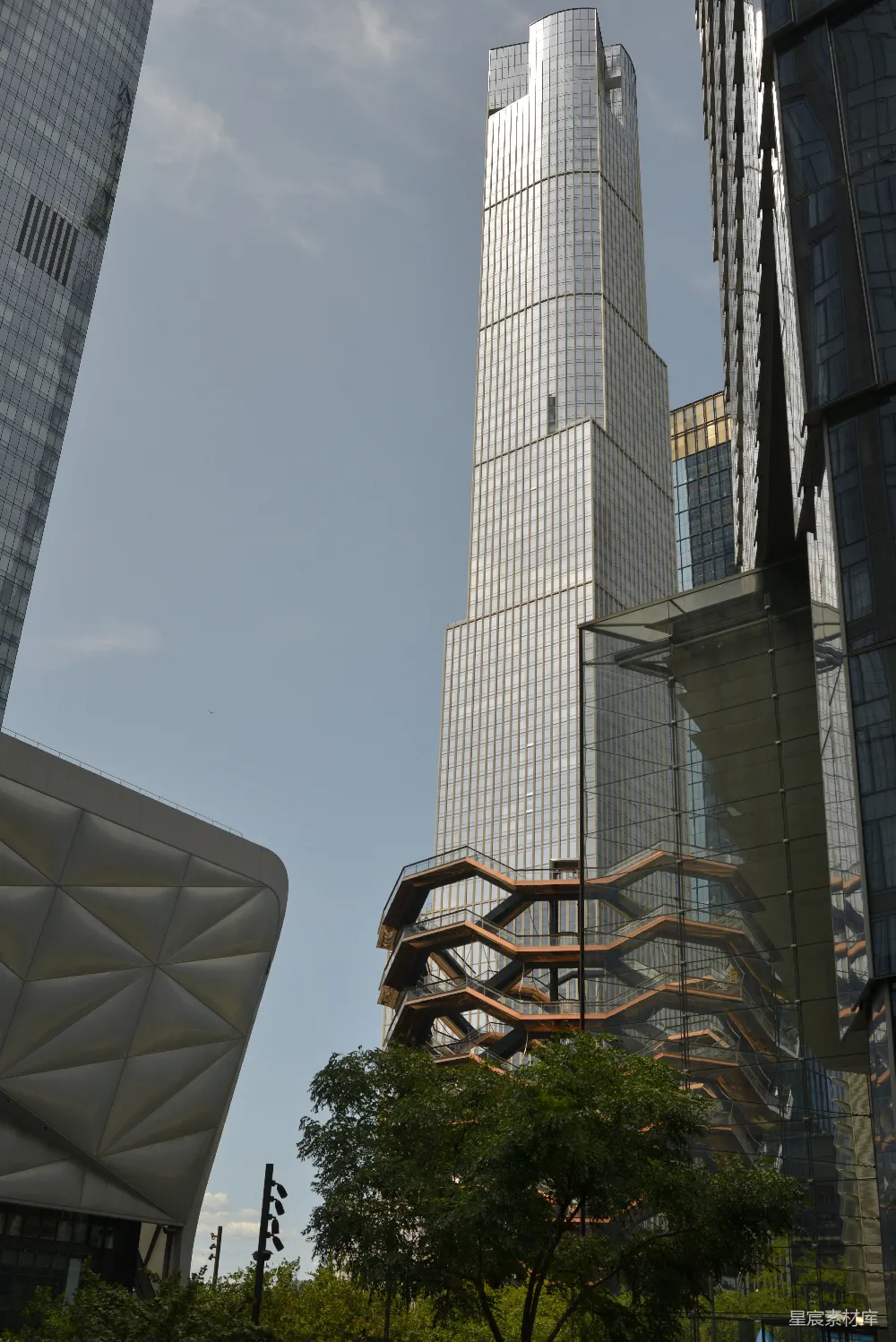 高清摄影 旅行 现代摩天大楼和纽约市的船只。