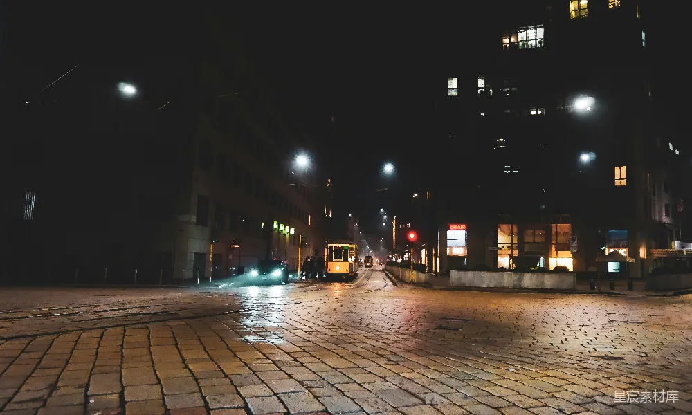 高清摄影  夜晚道路上的汽车