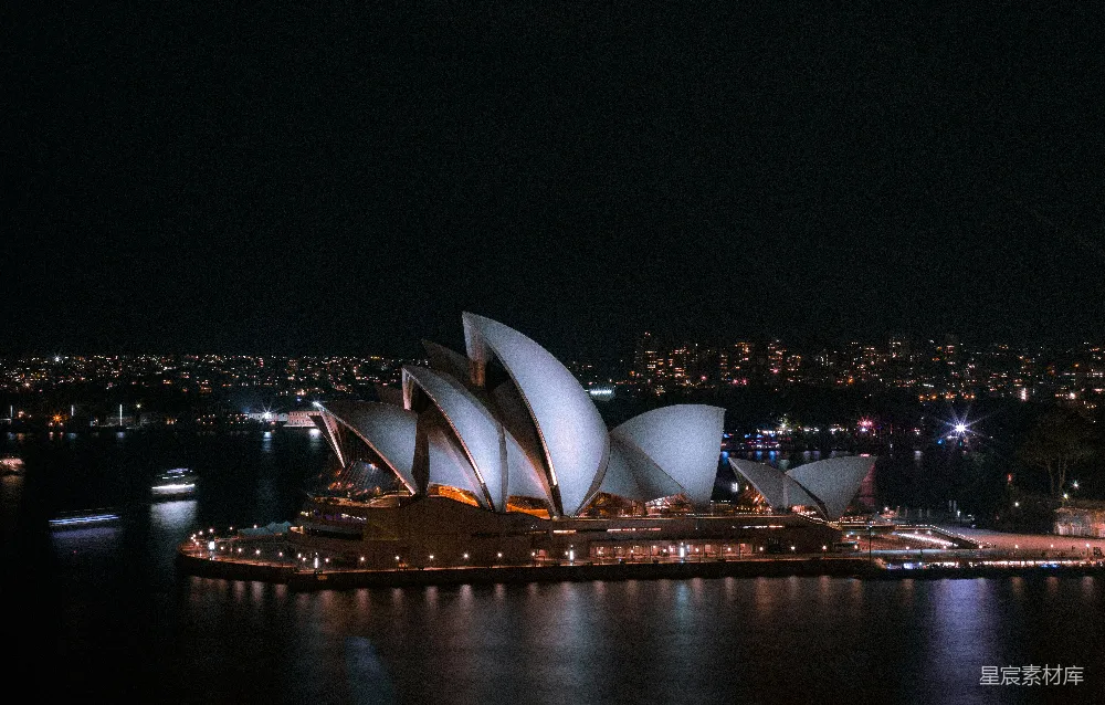 悉尼歌剧院的夜间景象