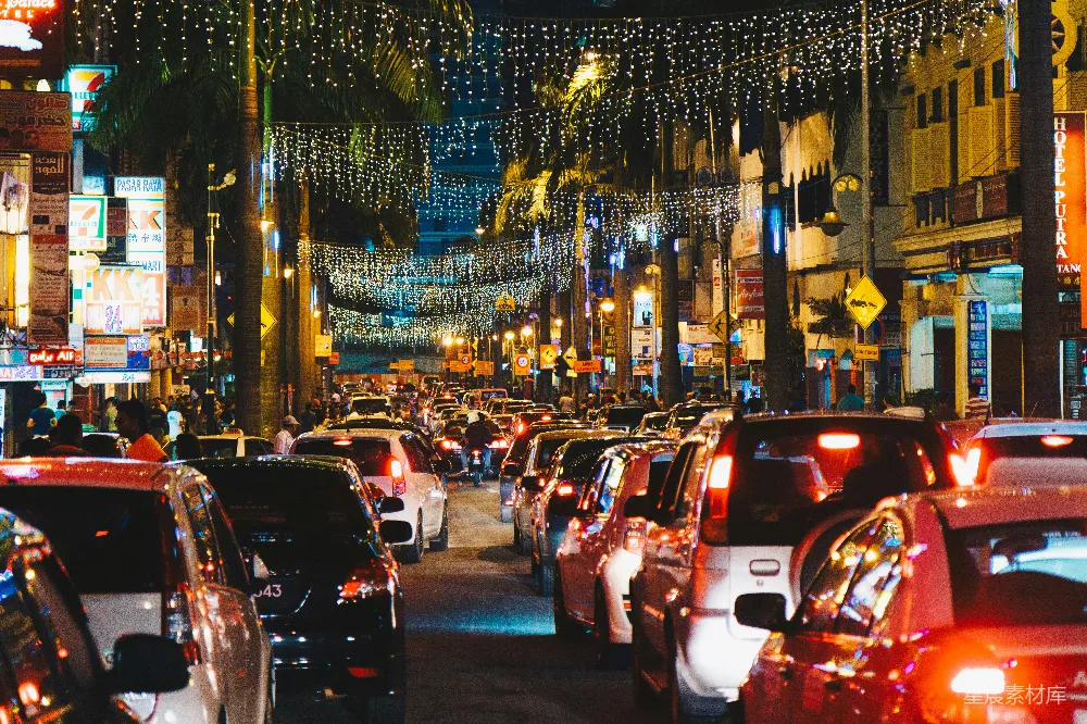 高清摄影  夜晚道路上的车辆