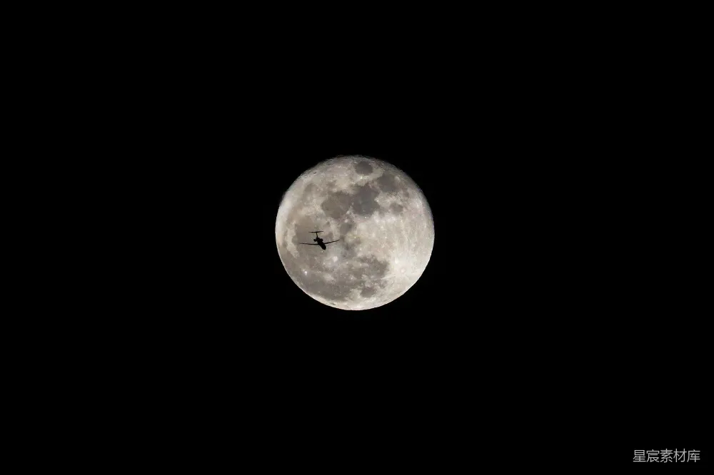 高清摄影  夜晚的满月