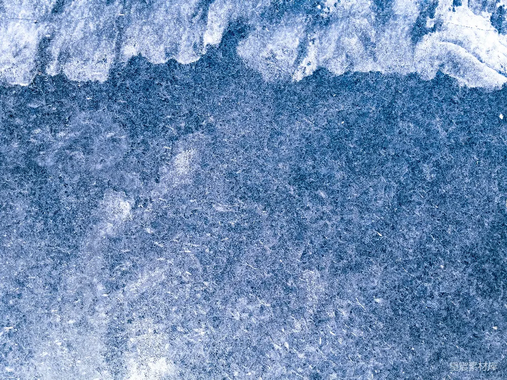 高清摄影  一座被雪覆盖的山脉的俯瞰图