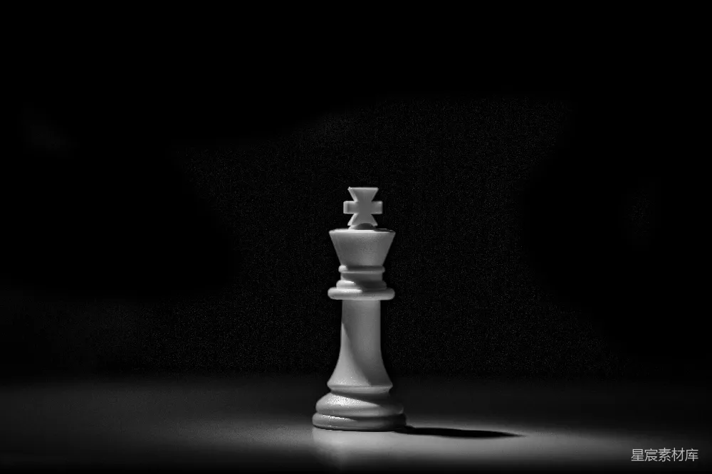 高清摄影  白棋子在黑桌子上